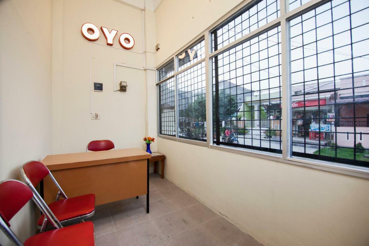 Oyo 885 Tangkul Residence Medan Eksteriør billede